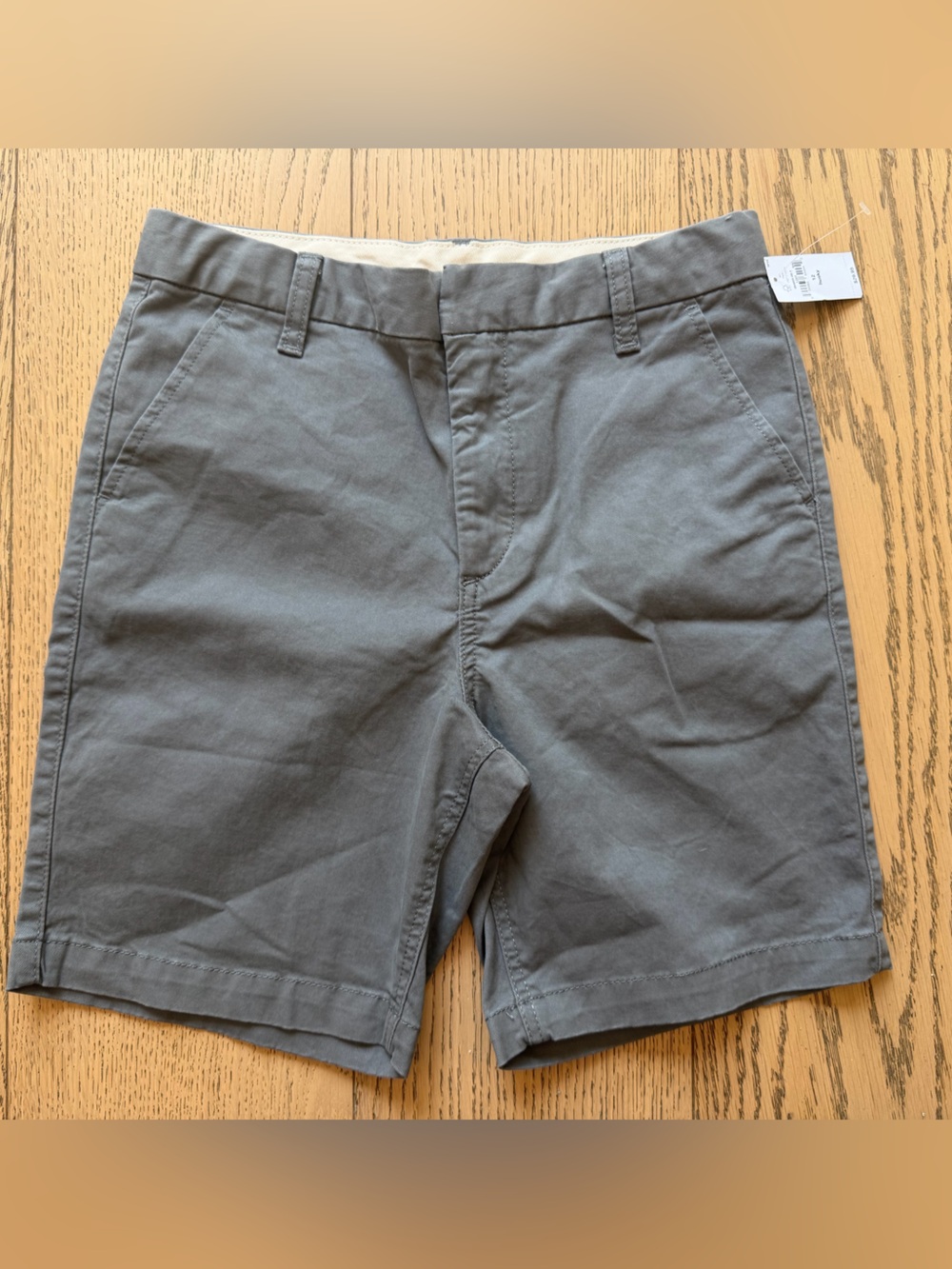 GAP Boys NWT Dressy Flat-Front Khaki Shorts w/ Adjustable Waist & Pockets Sz 12H - Picture 1 of 7